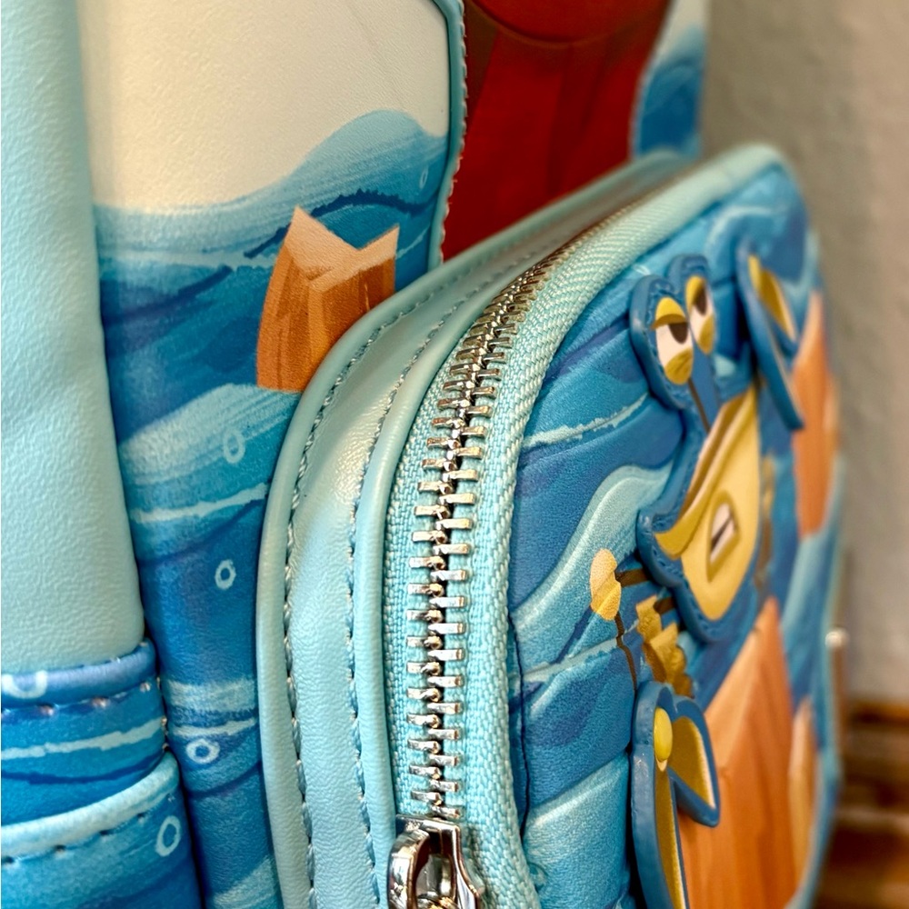 Loungefly Disney Pixar Finding Nemo “Mine! Mine! Mine!” Talking Backpack, BNWT - Picture 6 of 15